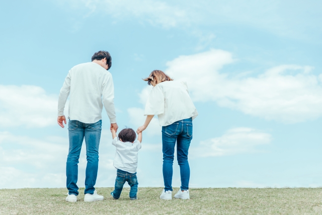 父親と母親と子供